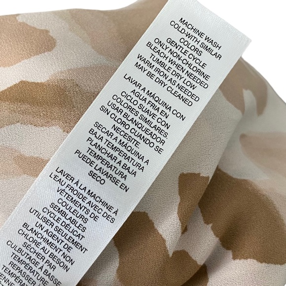 Chico's Leopard Animal Sharkbite Collared Button Down Semi Sheer Tunic Blouse - Picture 8 of 11